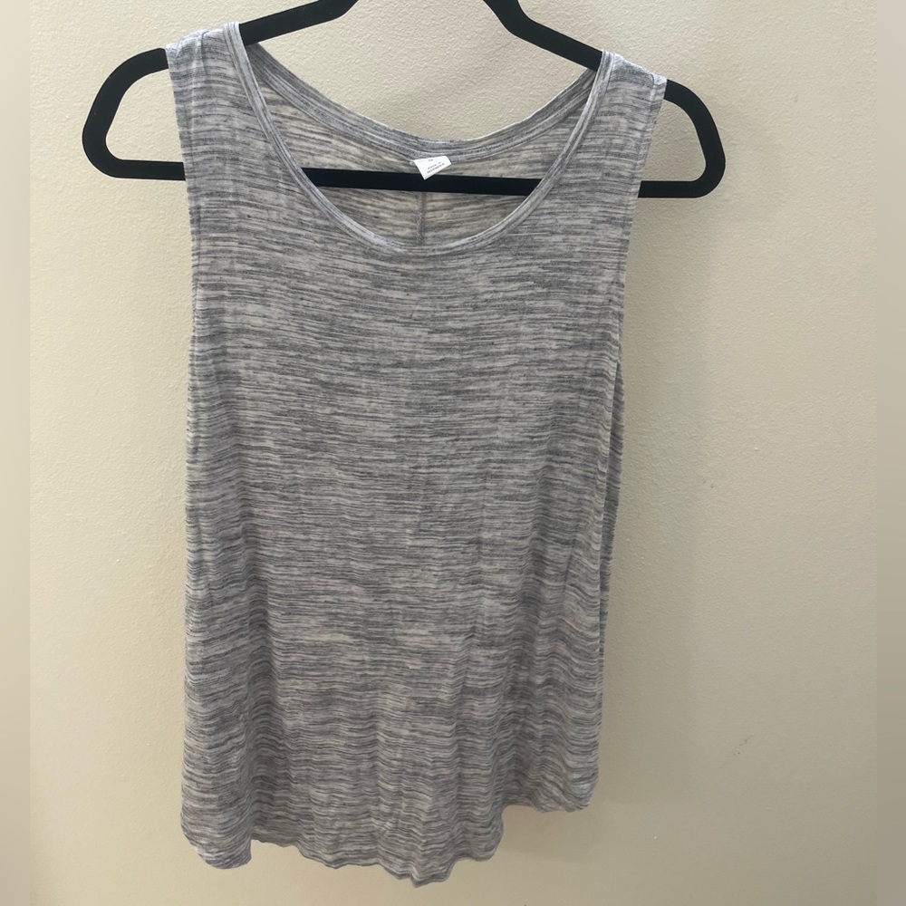 LARGE OLD NAVY TANK
